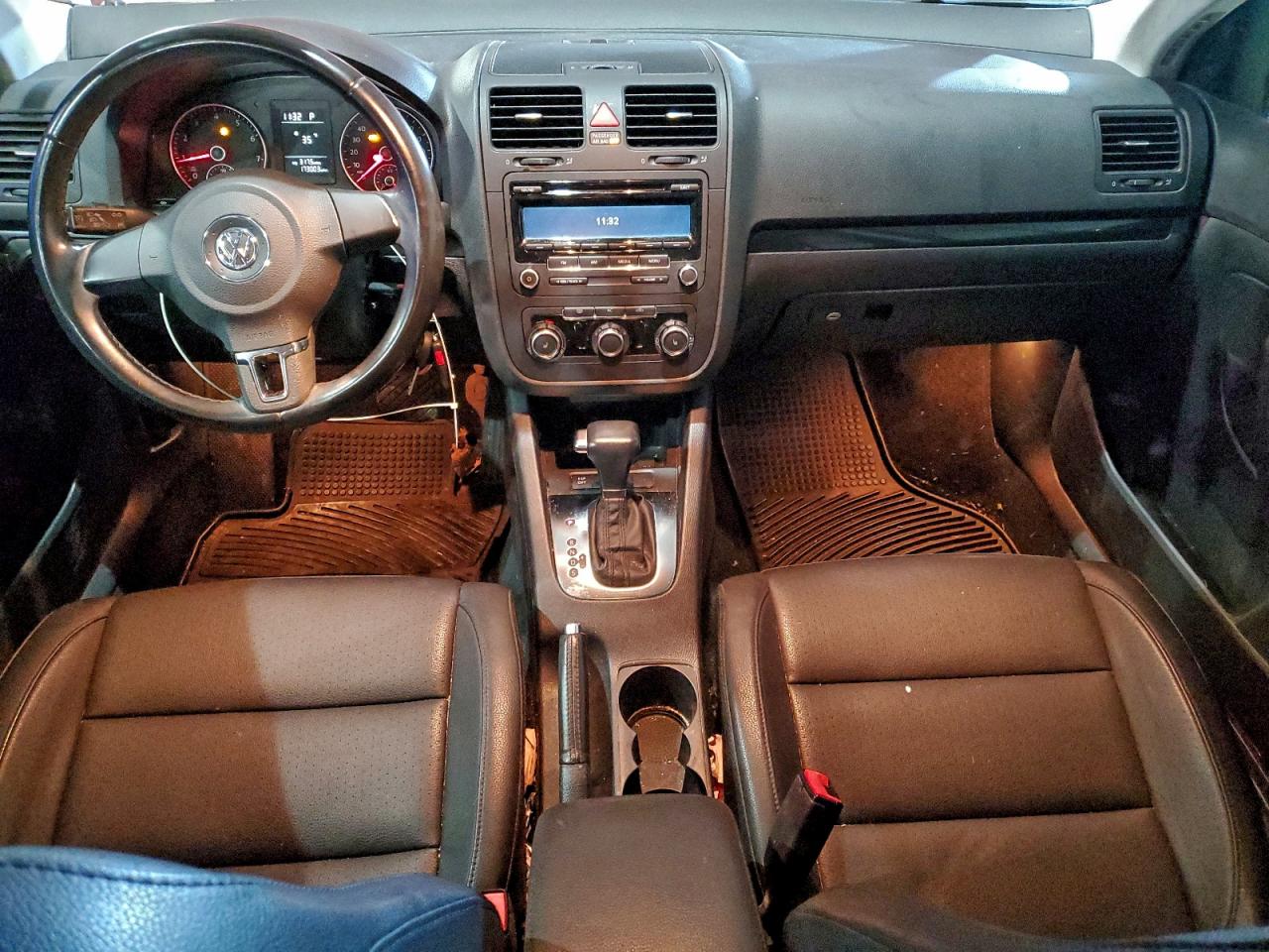 Volkswagen Jetta Se Image 9