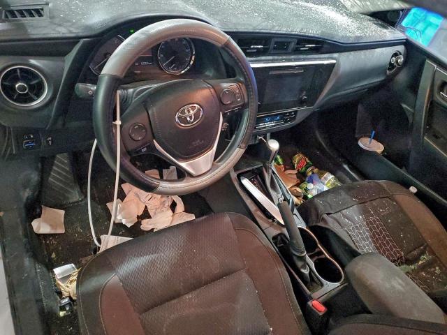 Toyota Corolla L Image 6