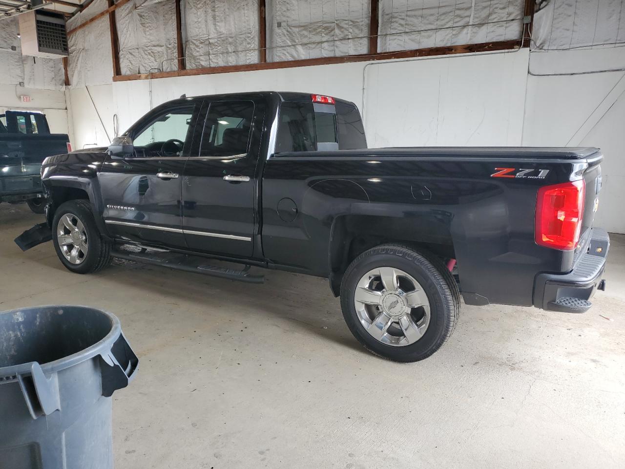 Chevrolet Silverado K1500 Ltz Image 12