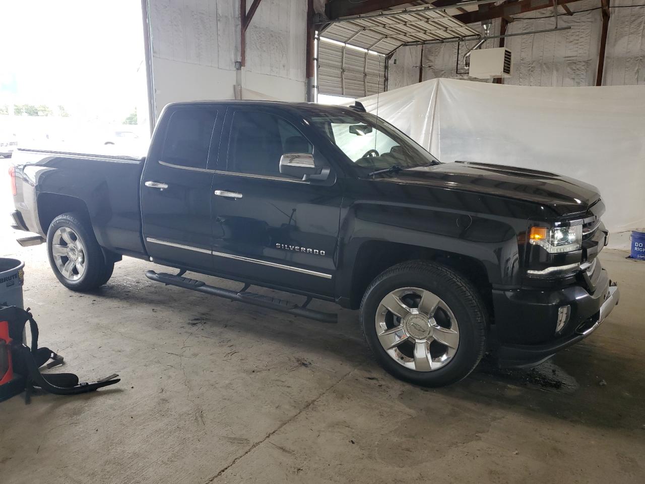 Chevrolet Silverado K1500 Ltz Image 6