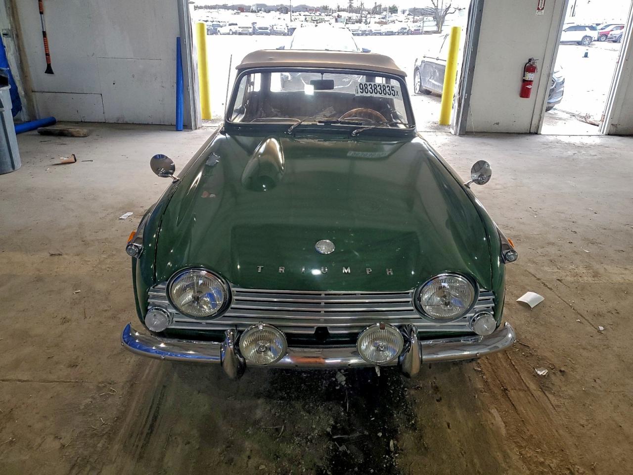 Triumph Car Tr4 Image 11