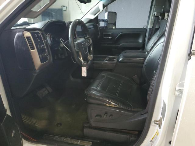 GMC Sierra K3500 Denali Image 9