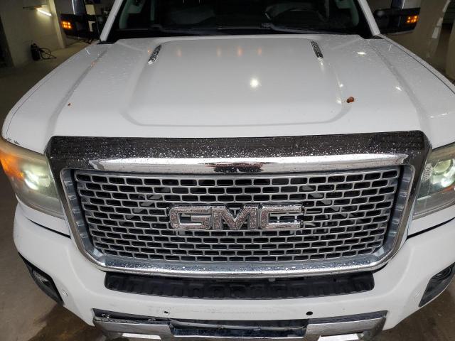 GMC Sierra K3500 Denali Image 10