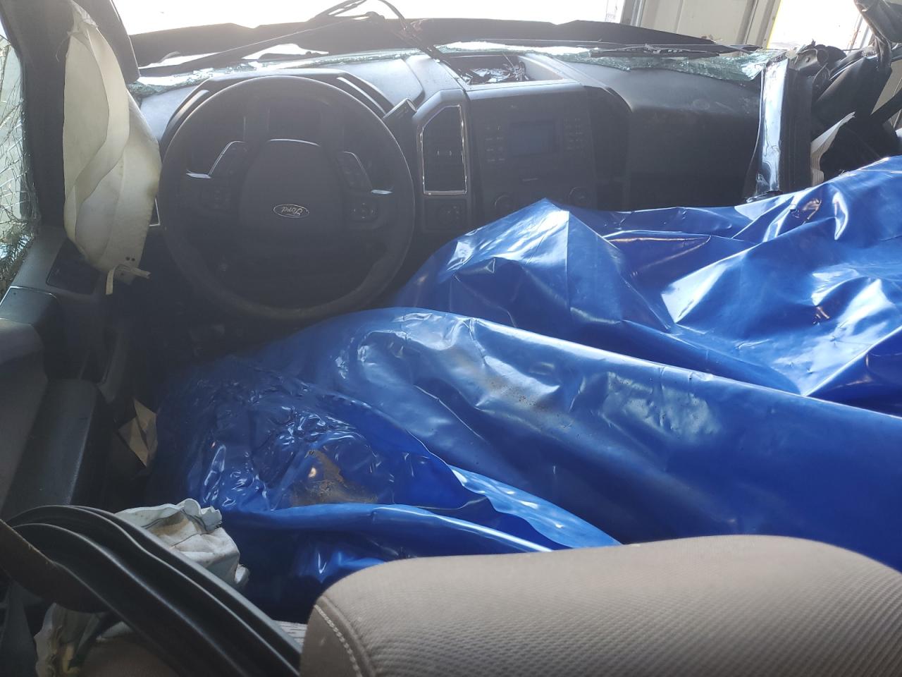 Ford F-150 Supercrew Image 8