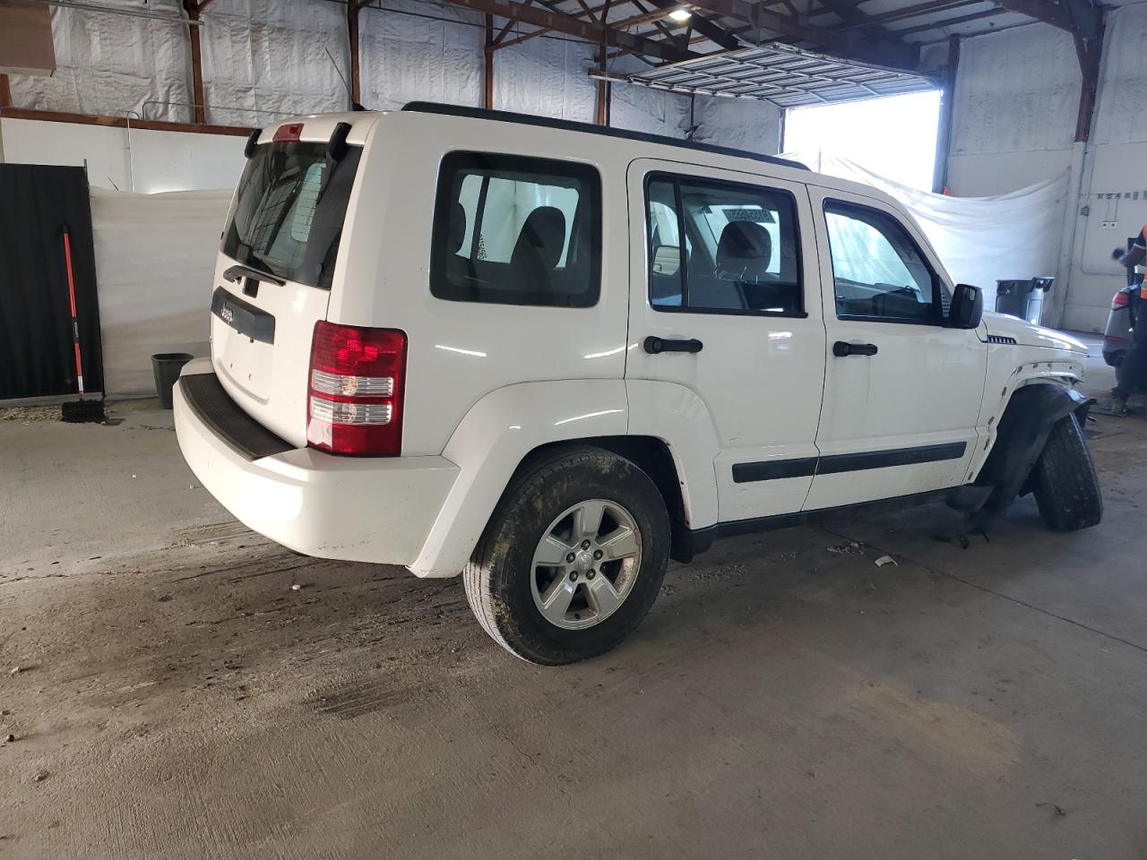 Jeep Liberty Sport Image 3