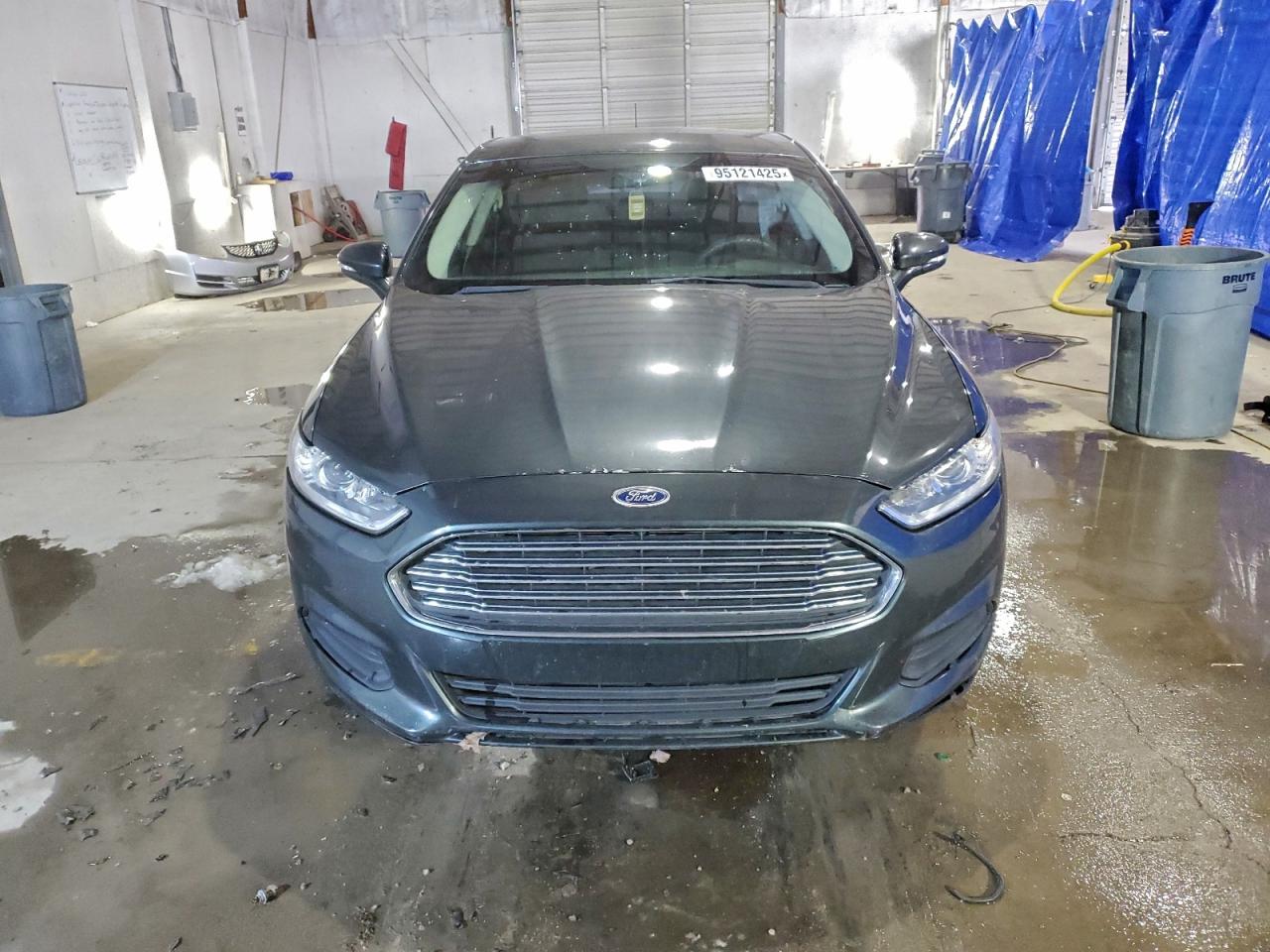 Ford Fusion Se Image 5