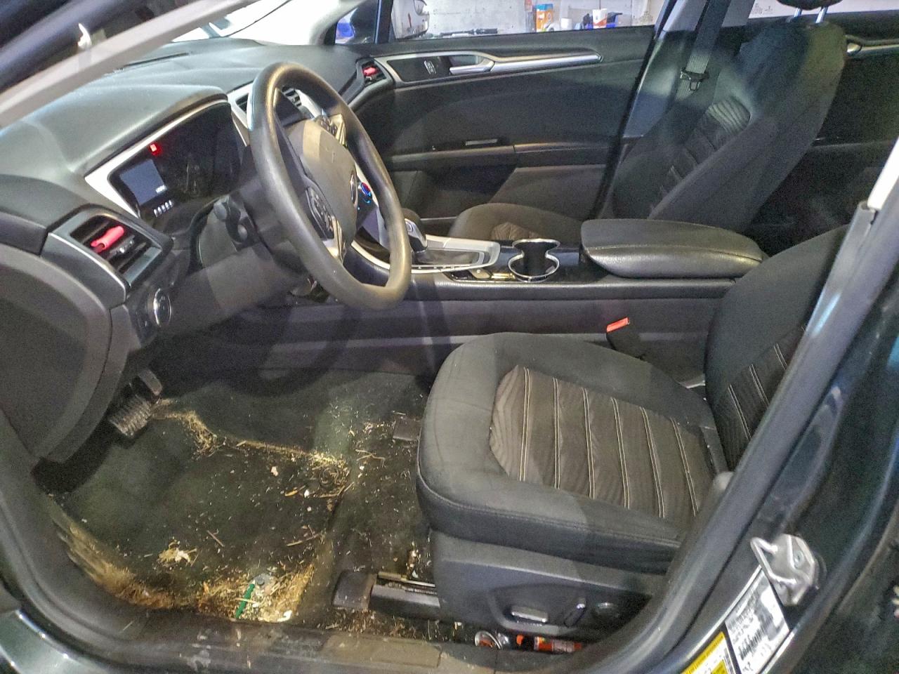 Ford Fusion Se Image 4