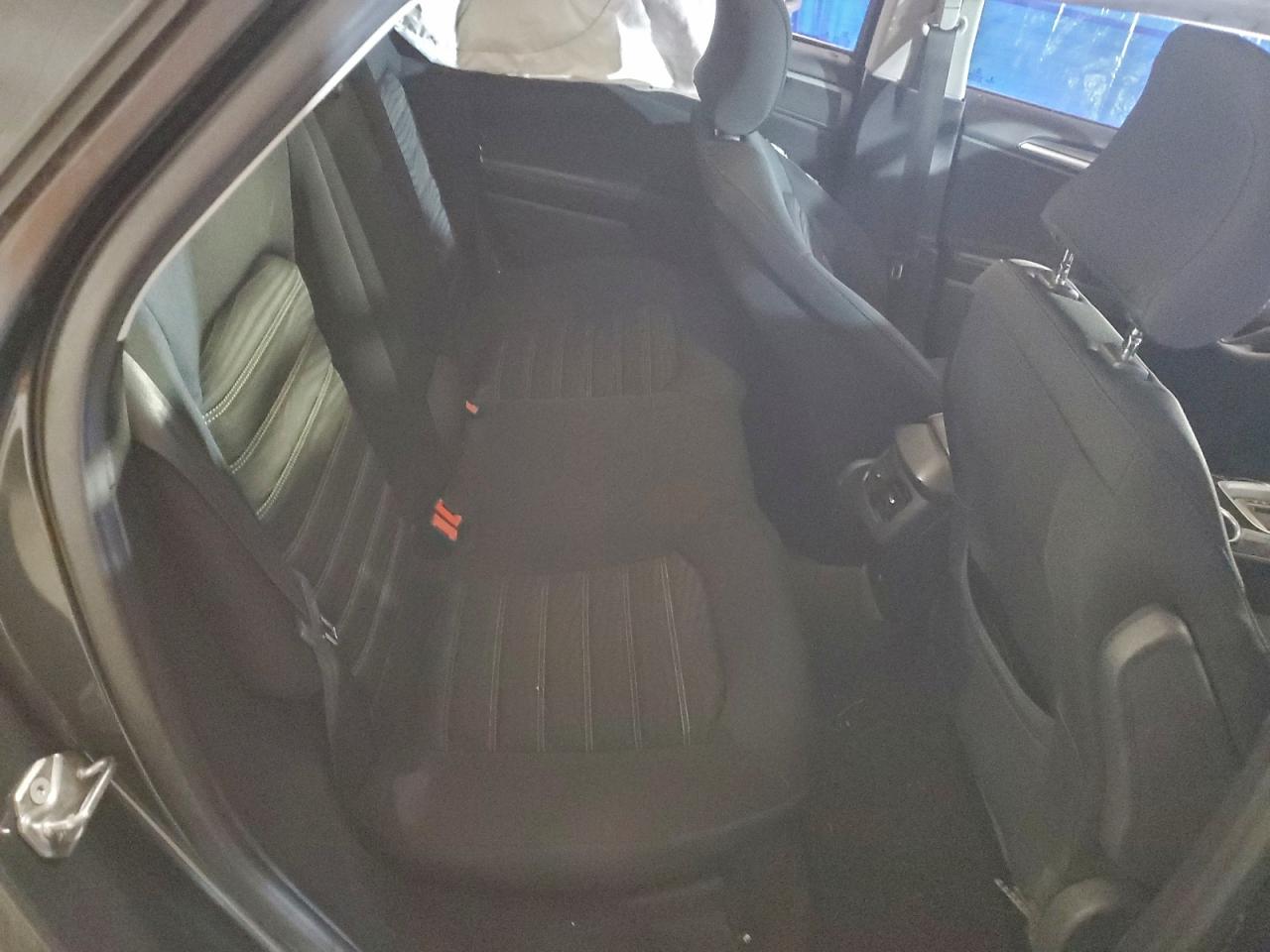 Ford Fusion Se Image 7