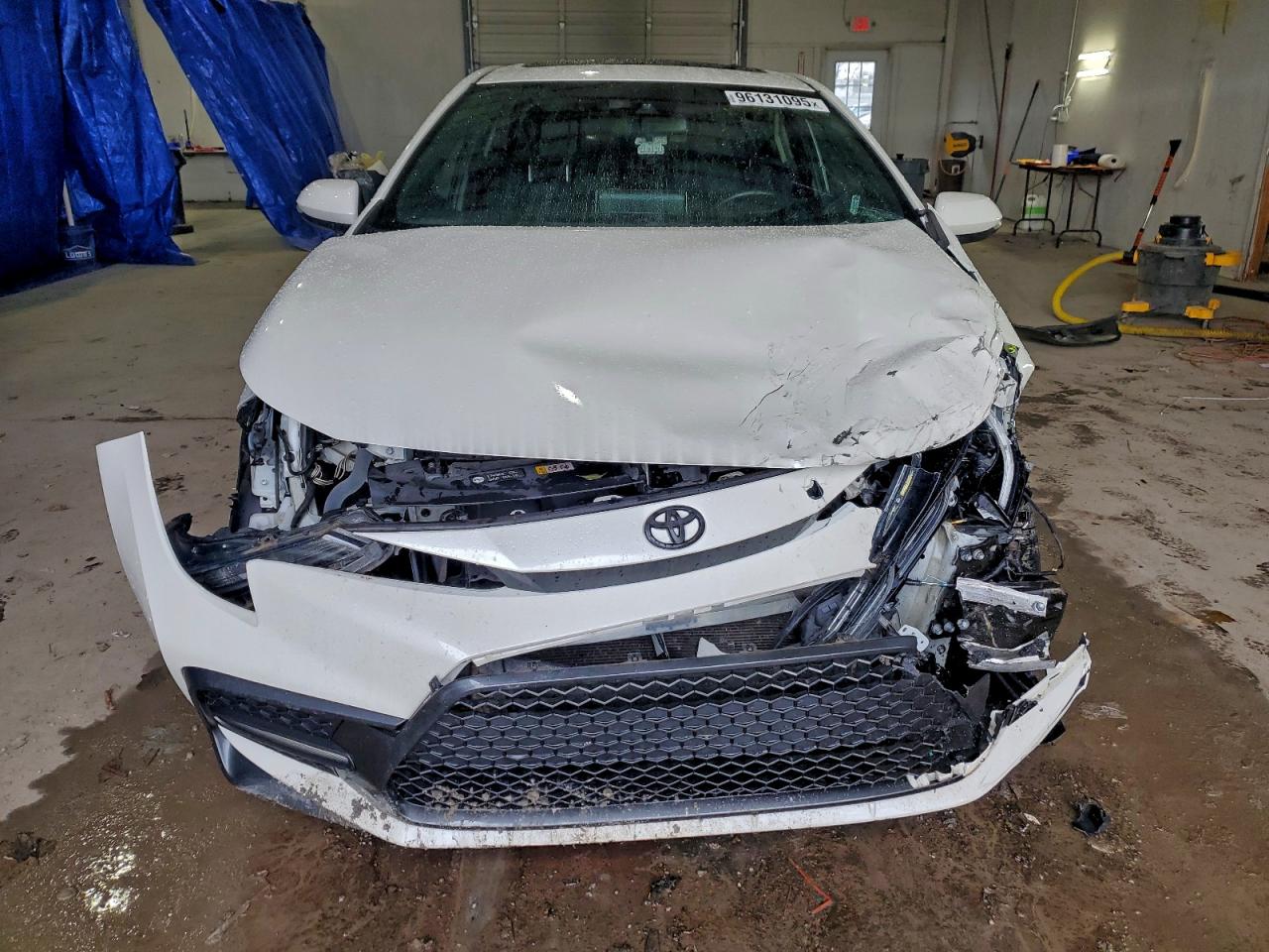 Toyota Corolla Se Image 6