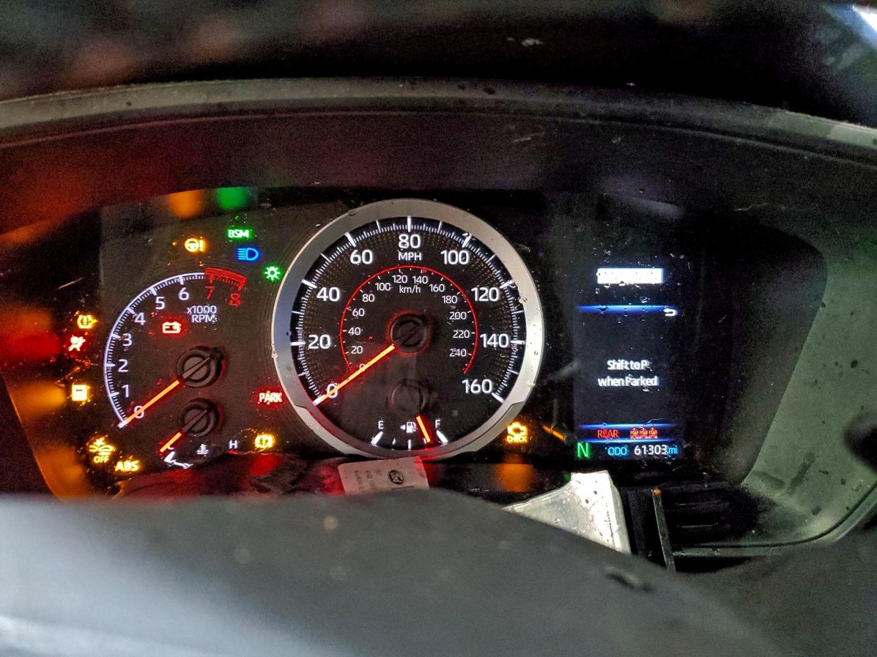 Toyota Corolla Se Image 7