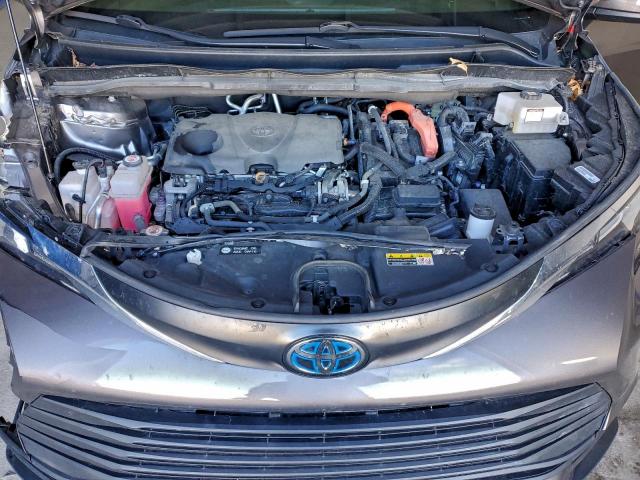 Toyota Sienna Le Image 12