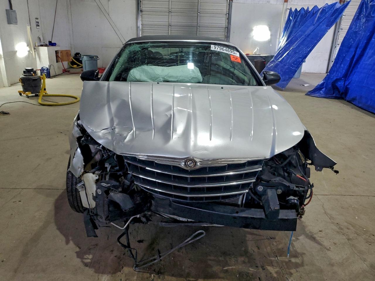 Chrysler Sebring Image 8