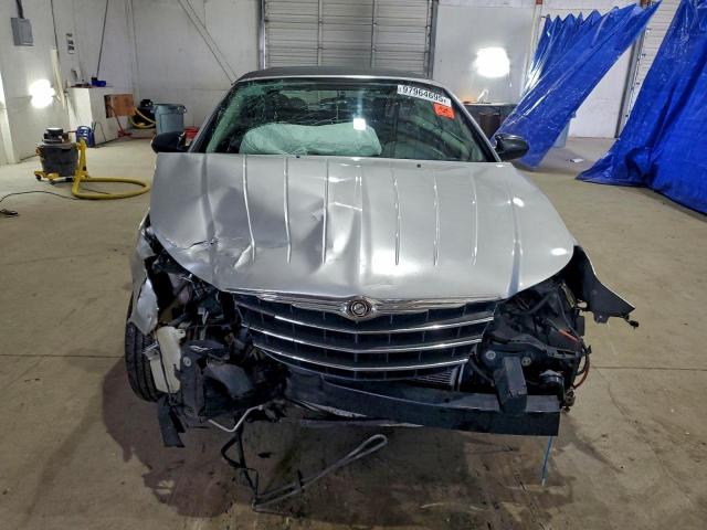 Chrysler Sebring Image 8