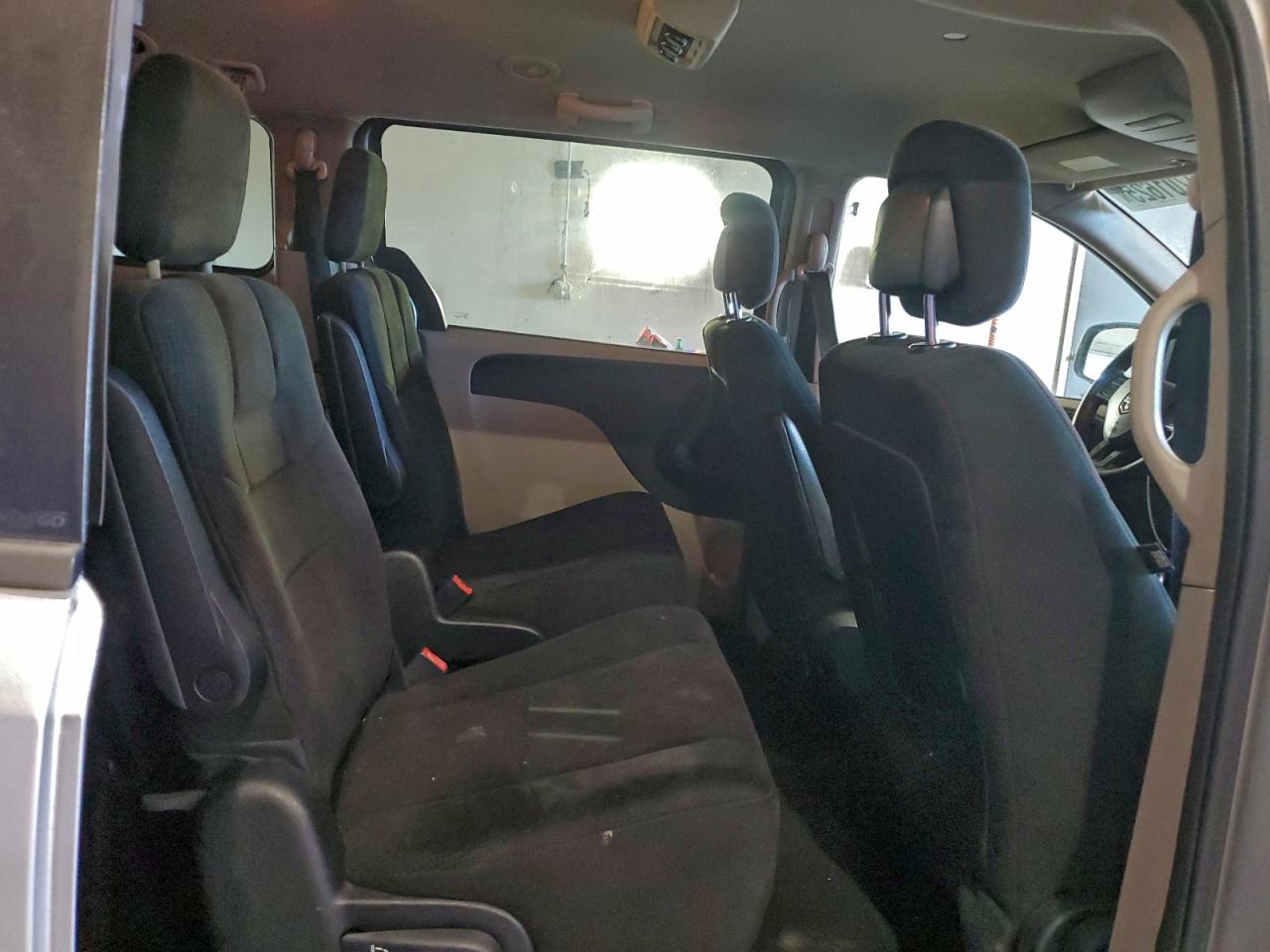 Dodge Caravan Mainstreet Image 12