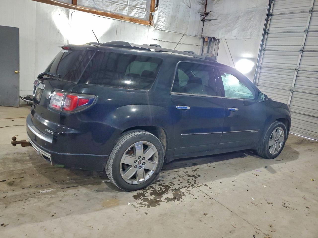 GMC Acadia Denali Image 2