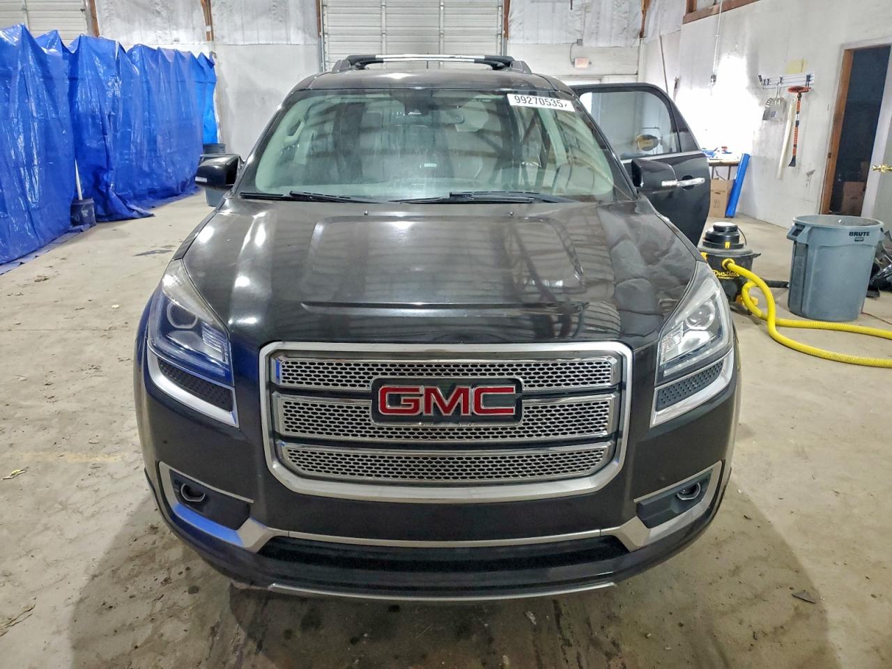 GMC Acadia Denali Image 8