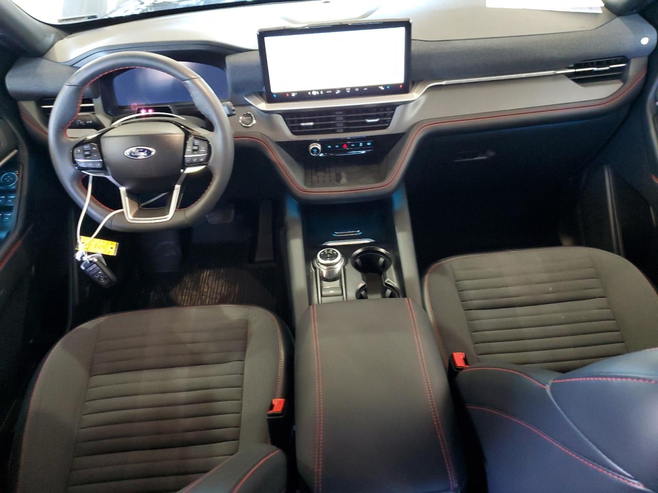 Ford Explorer St-line Image 10