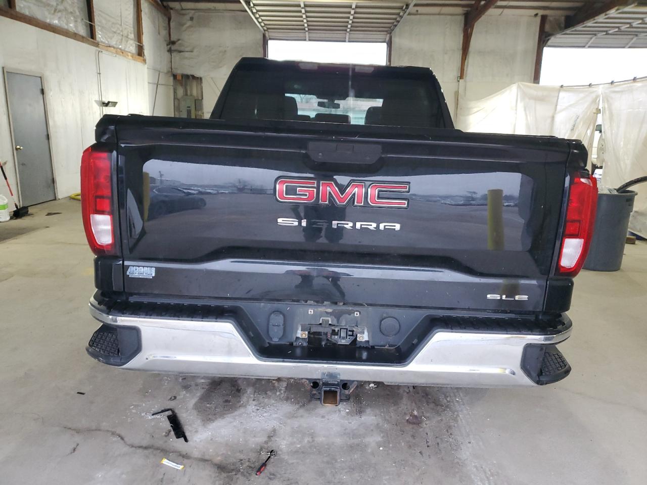 GMC Sierra K1500 Sle Image 3