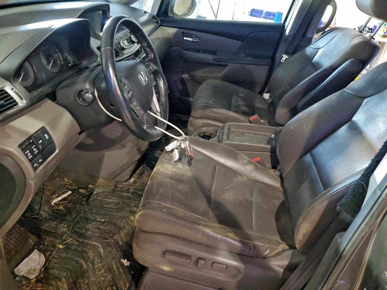 Honda Odyssey Touring Image 6