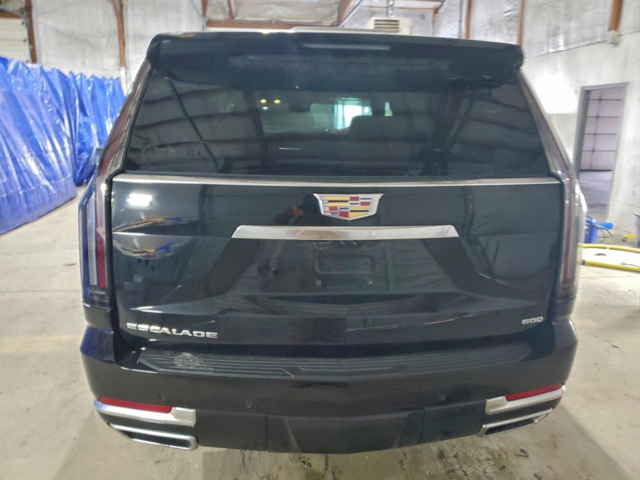 Cadillac Escalade Premium Luxury Image 5