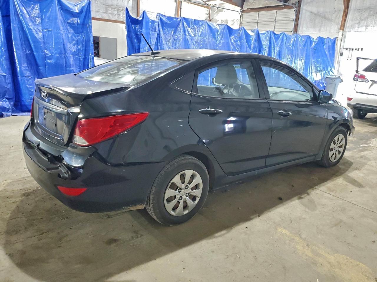 Hyundai ACCENT Se Image 3