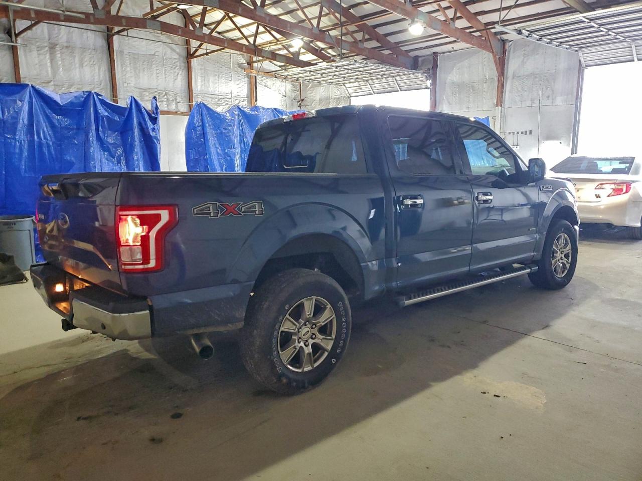 Ford F-150 Supercrew Image 4