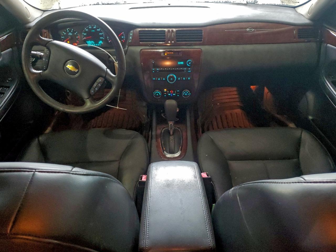 Chevrolet Impala Ltz Image 4