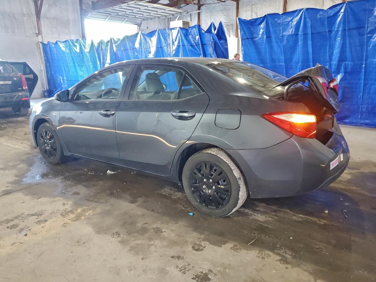 Toyota Corolla L Image 2