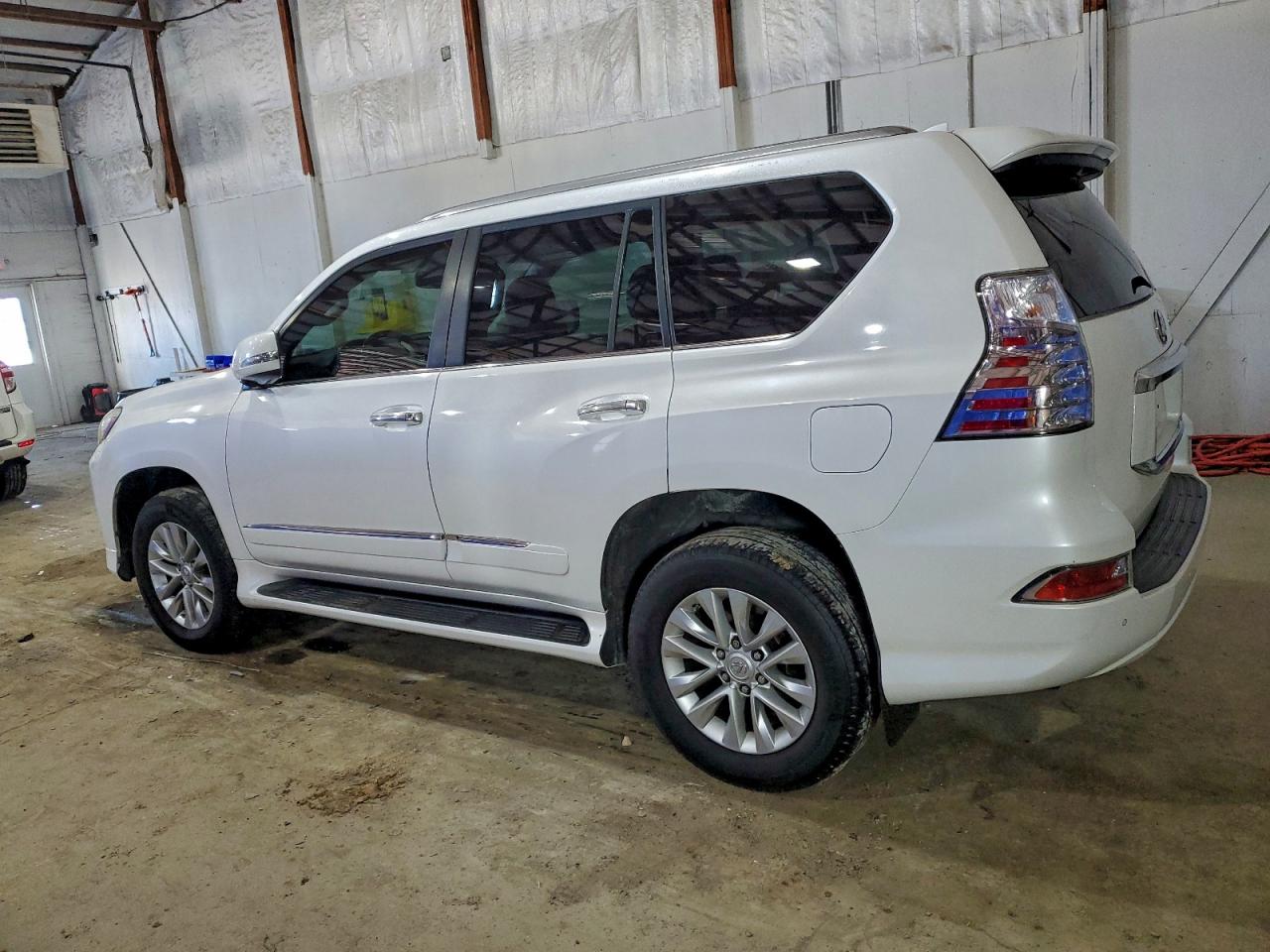Lexus Gx 460 Image 9