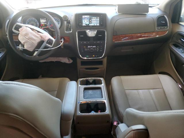 Chrysler Minivan Touring Image 3