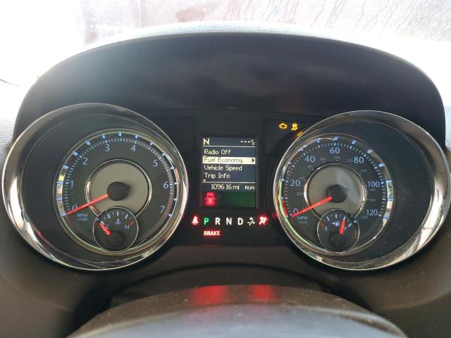 Chrysler Minivan Touring Image 13