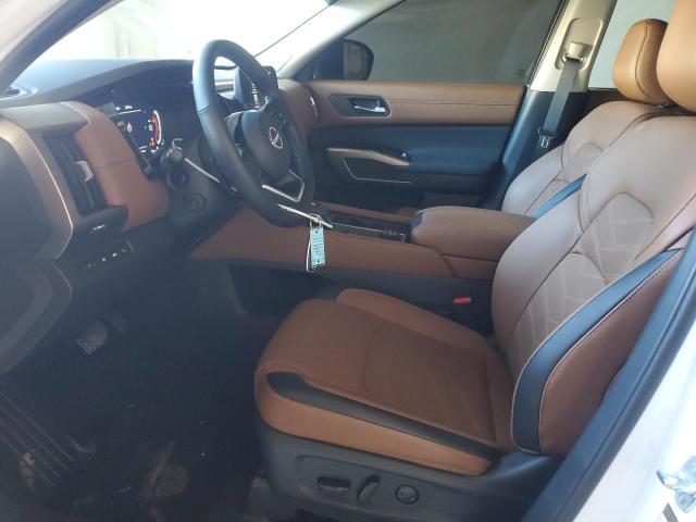 Nissan Pathfinder Platinum Image 6