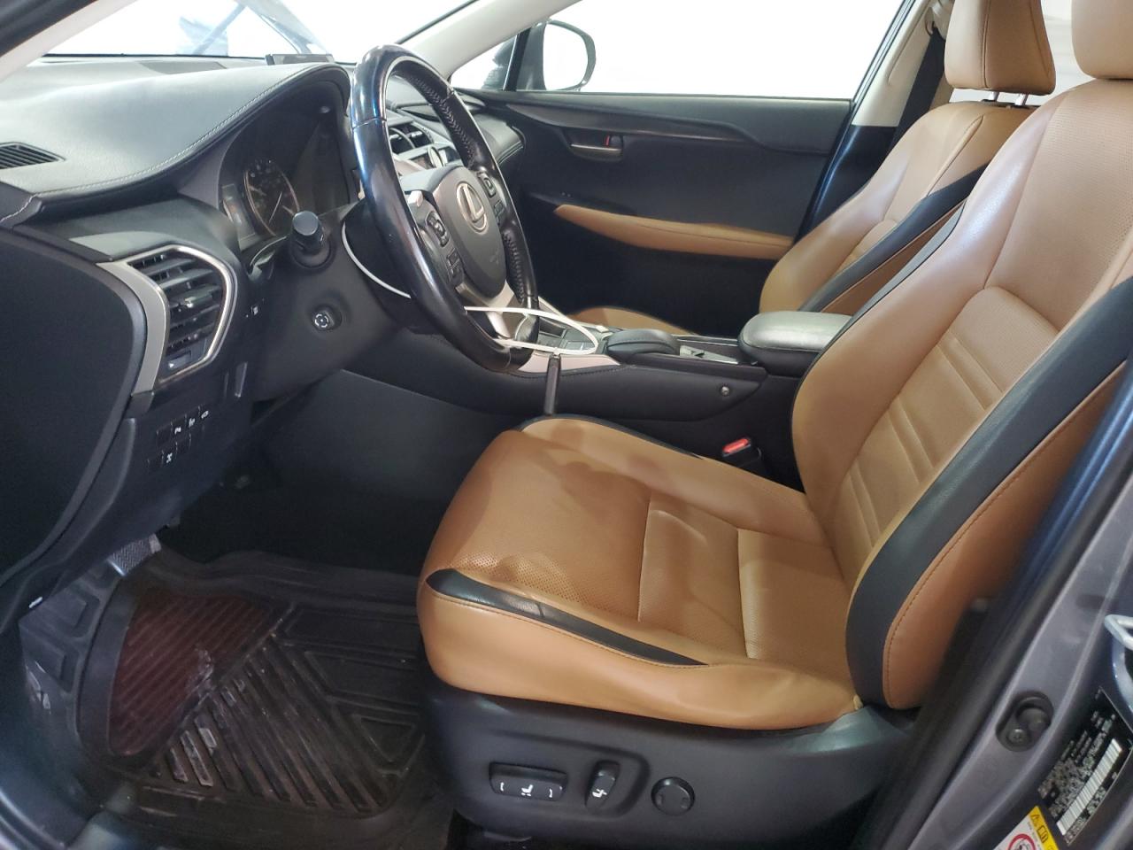 Lexus NX 200t Base Image 9