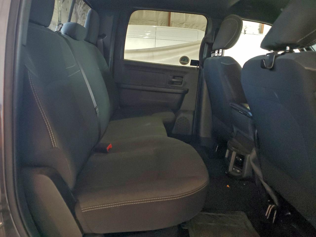 Ram 2500 Tradesman Image 4