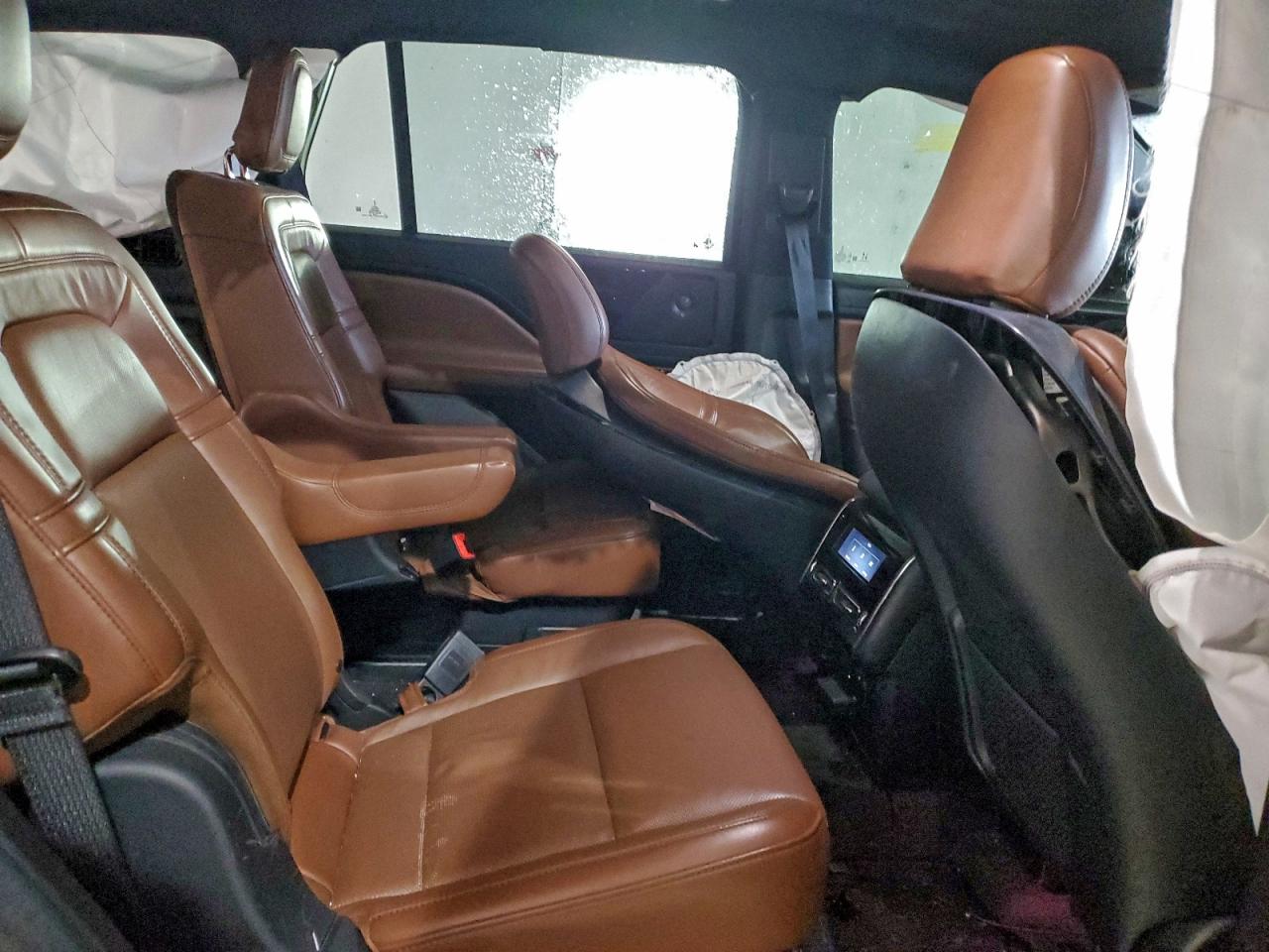 Lincoln Aviator Reserve Image 12