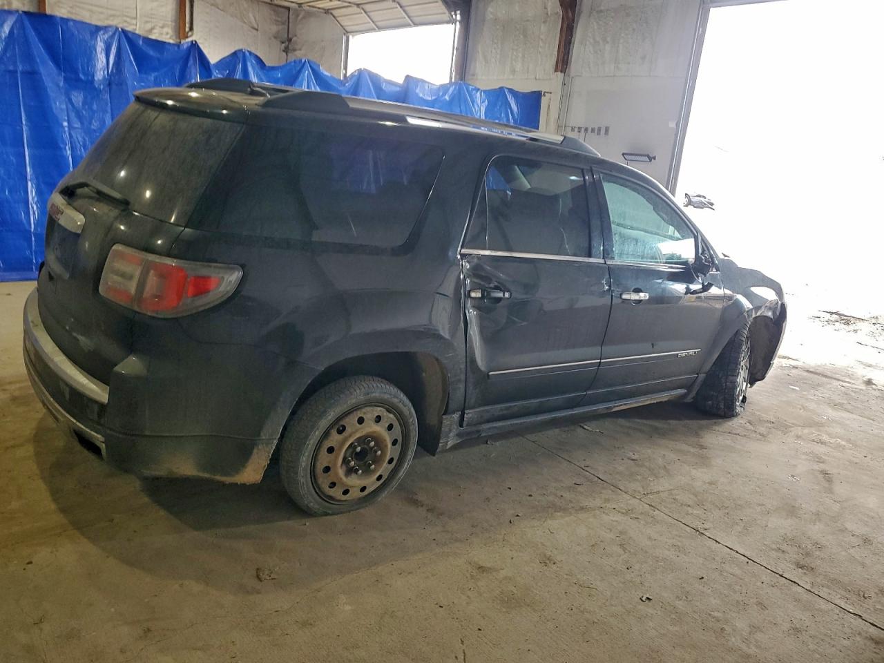 GMC Acadia Denali Image 12