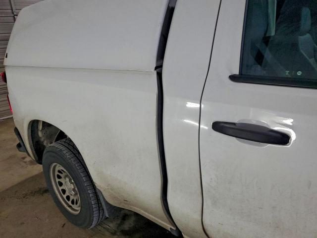 Chevrolet Silverado C1500 Image 9