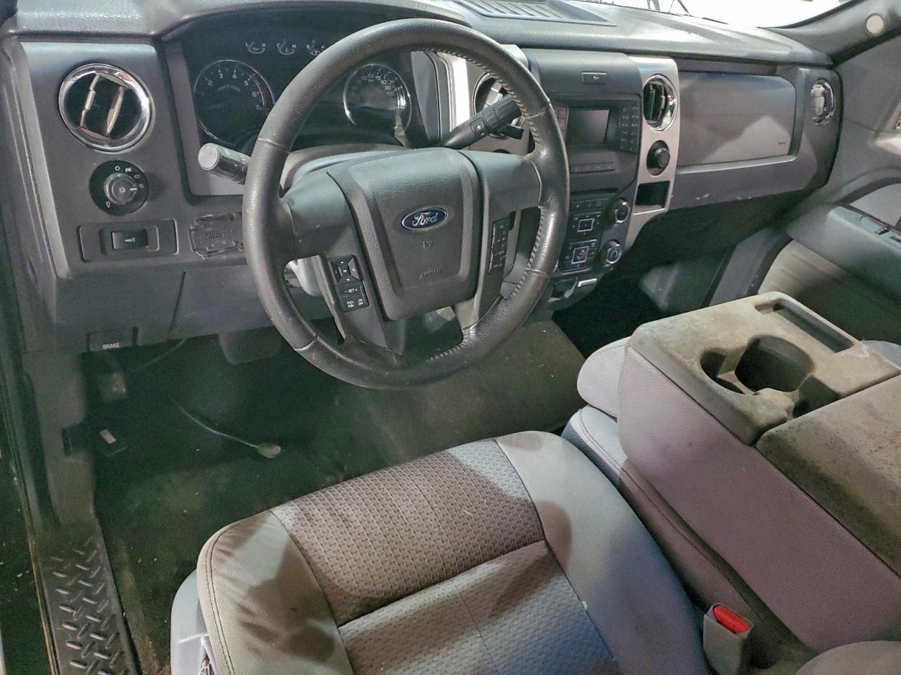 Ford F-150 Super Cab Image 8