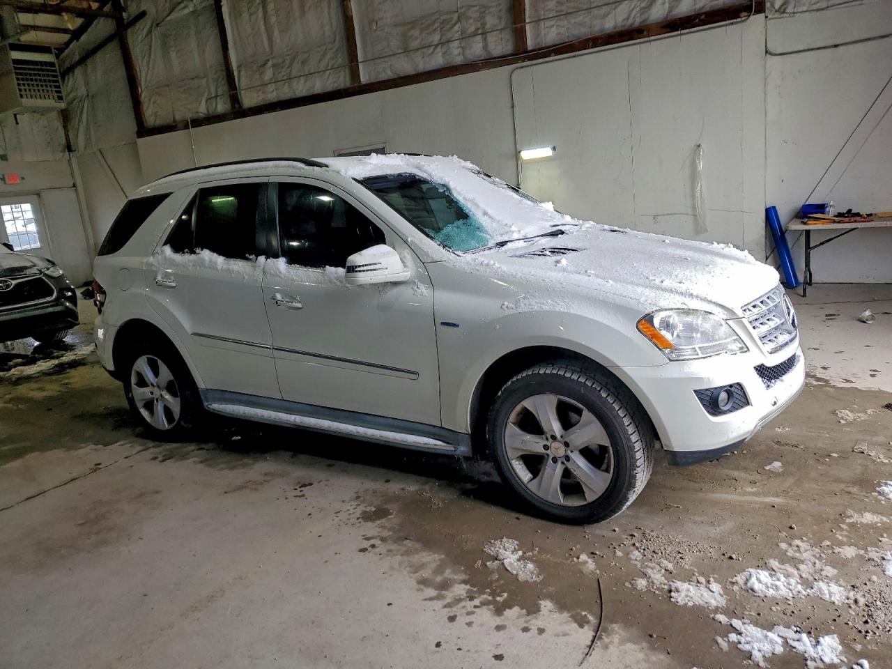 Mercedes-Benz M-Class 350 Bluetec Image 5