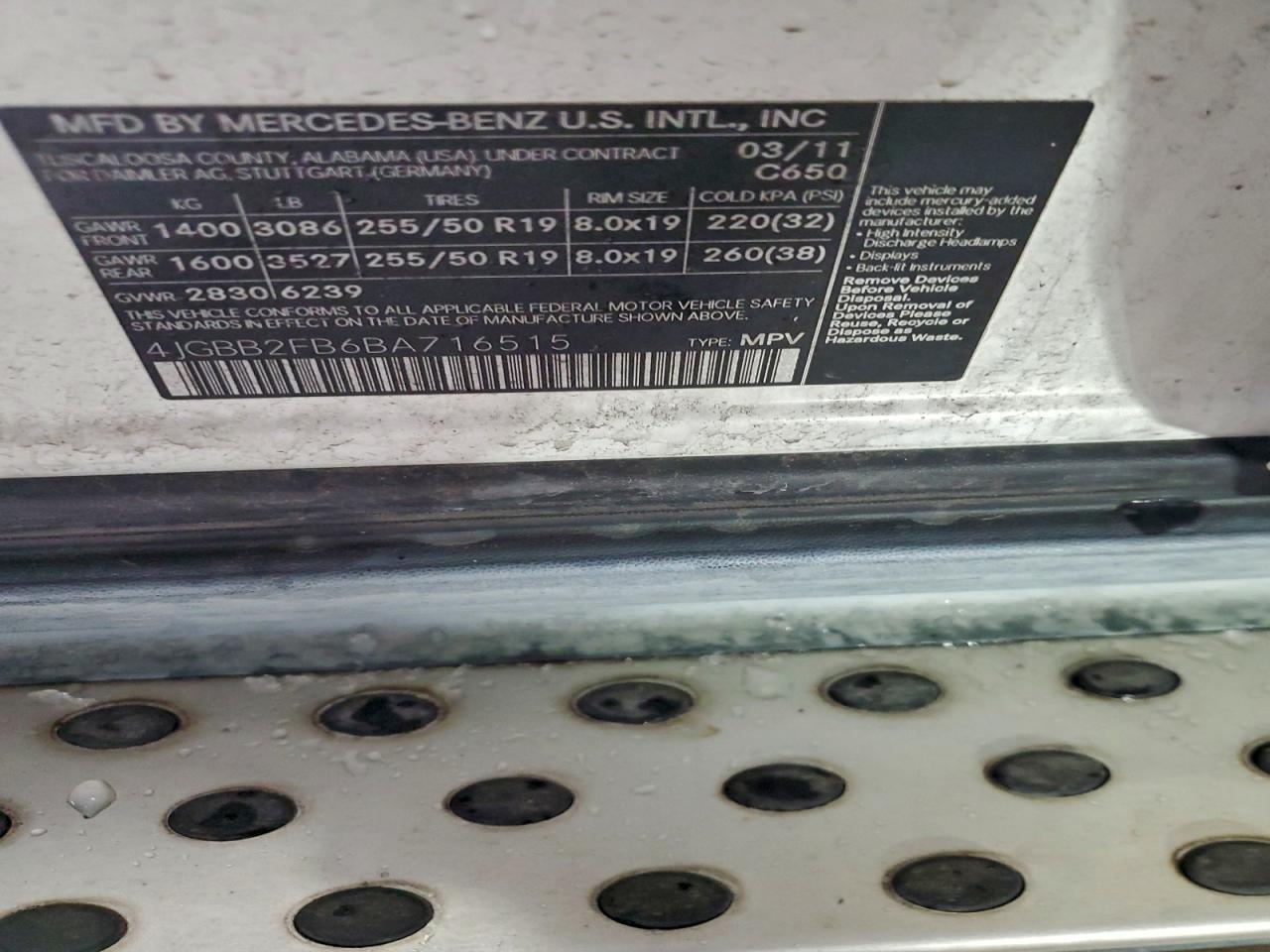 Mercedes-Benz M-Class 350 Bluetec Image 11