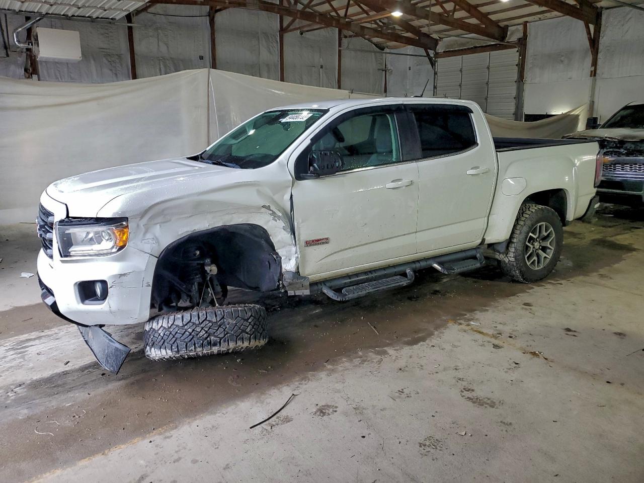 GMC Canyon All Terrain Image 1