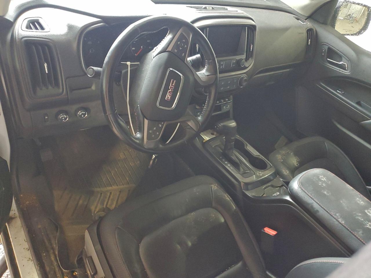 GMC Canyon All Terrain Image 6