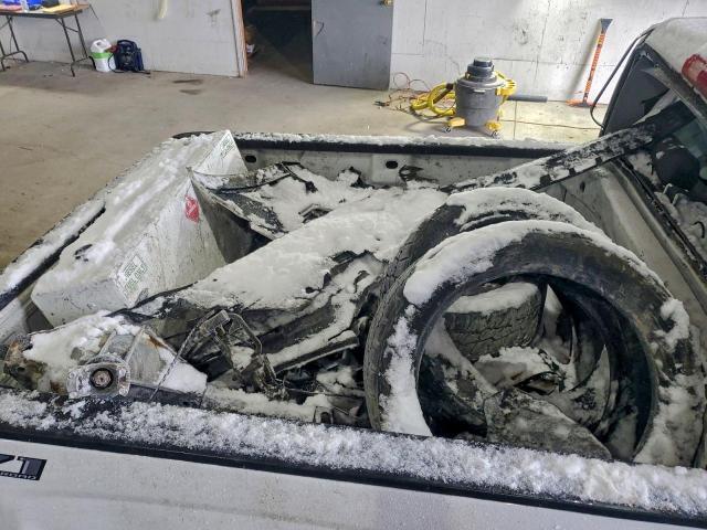 Chevrolet Silverado K1500 Lt Image 13