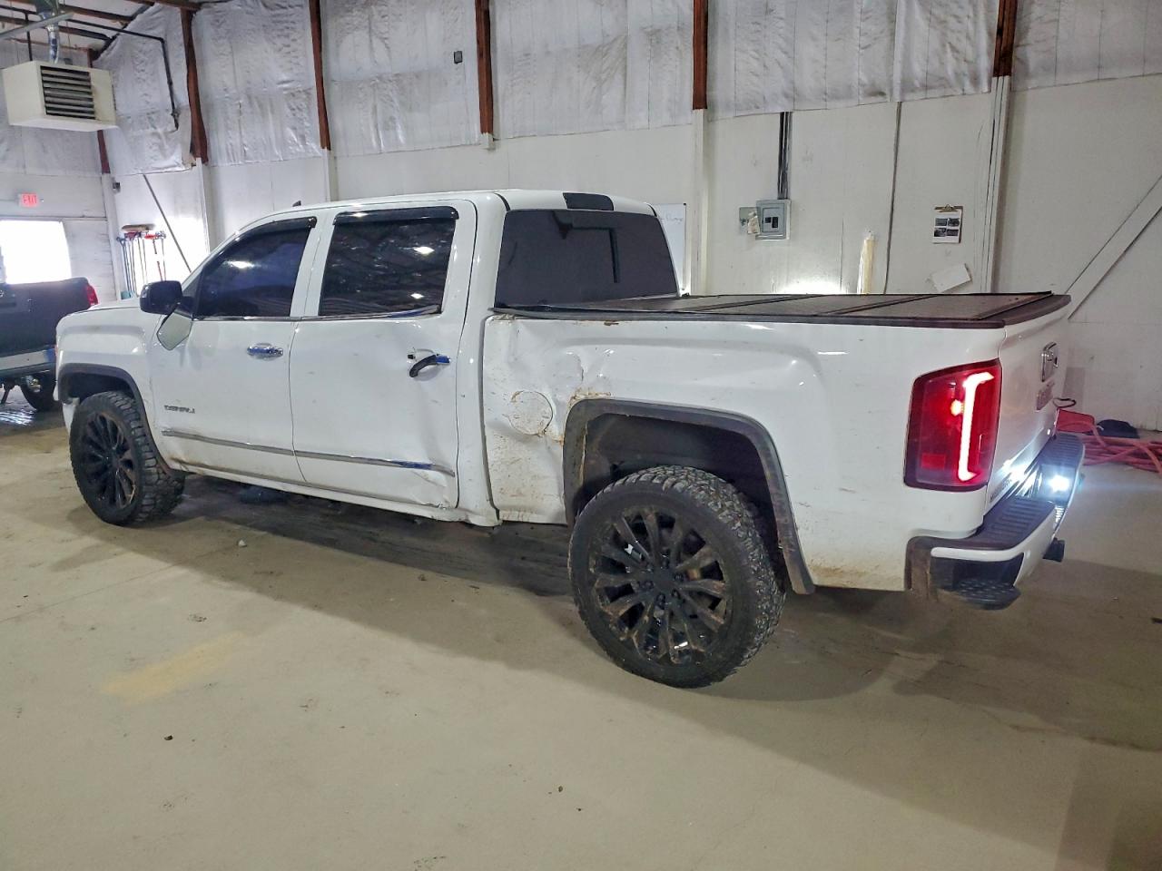 GMC Sierra K1500 Denali Image 7