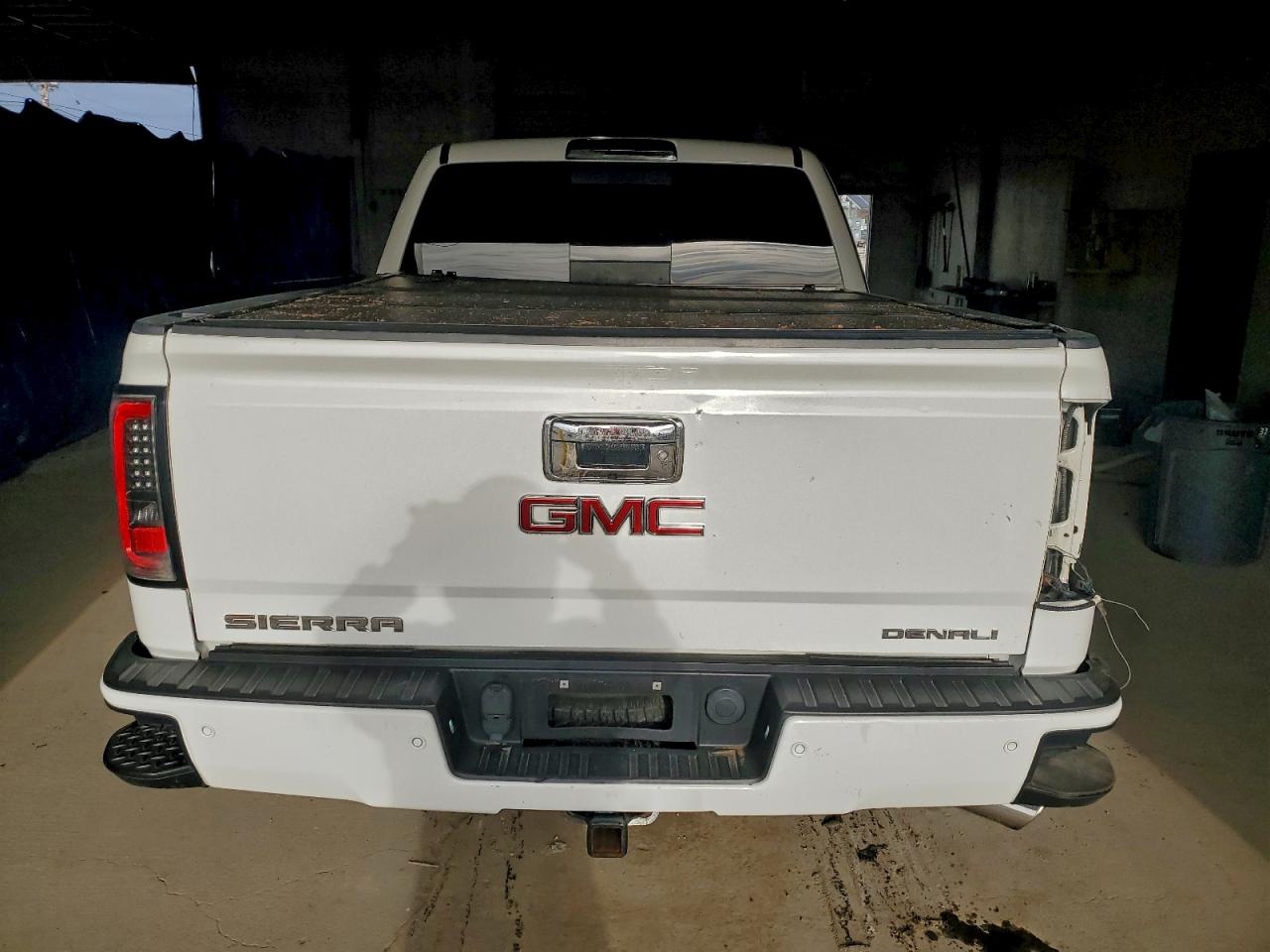 GMC Sierra K1500 Denali Image 8