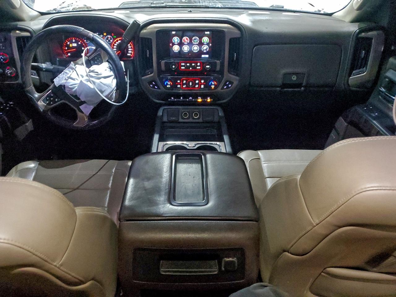 GMC Sierra K1500 Denali Image 4