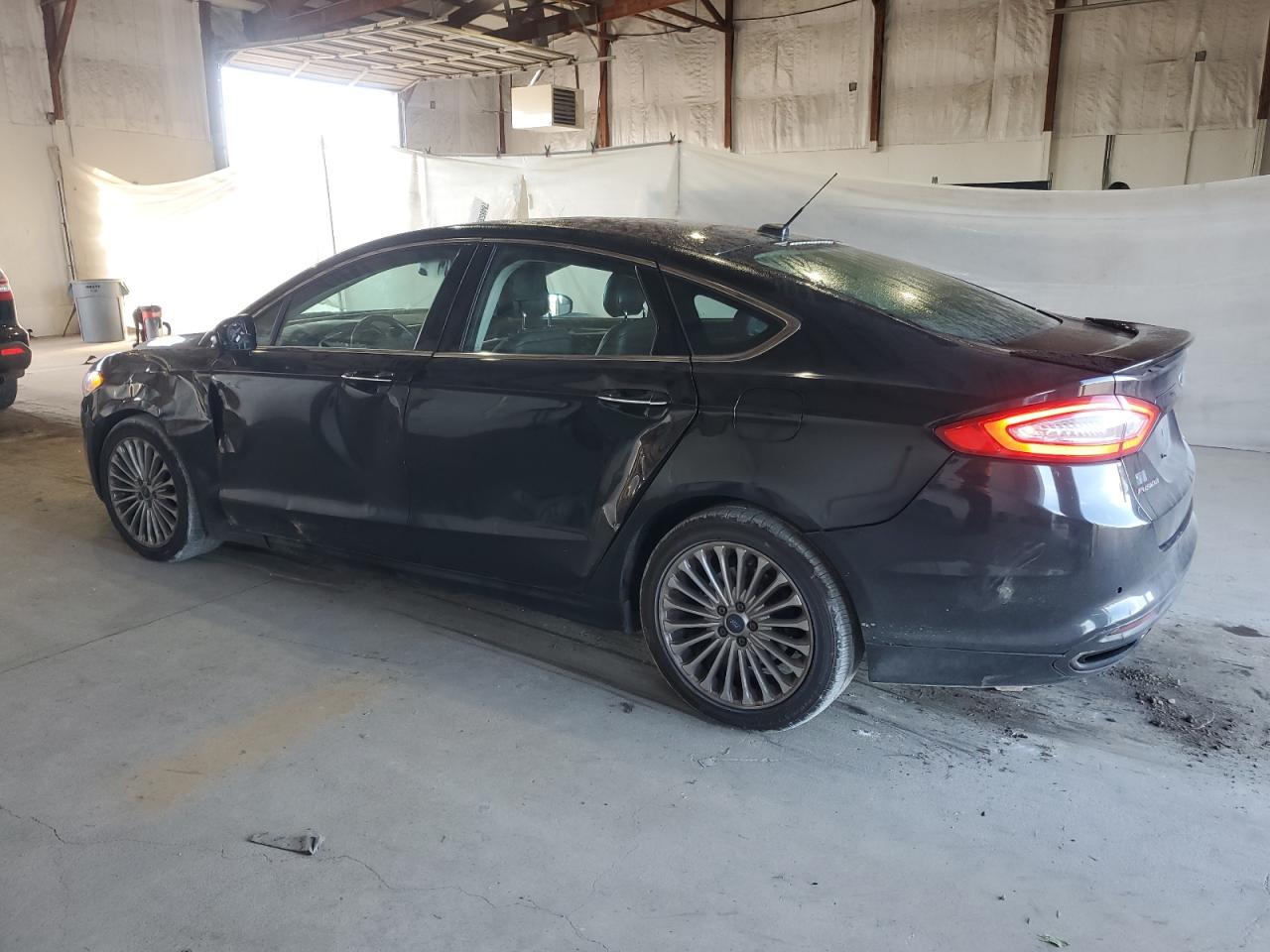 Ford Fusion Titanium Image 3