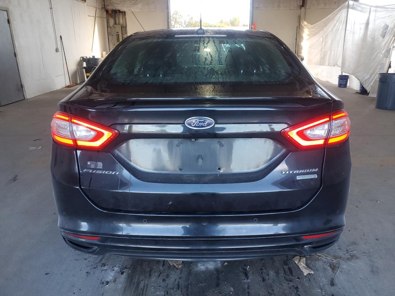 Ford Fusion Titanium Image 10