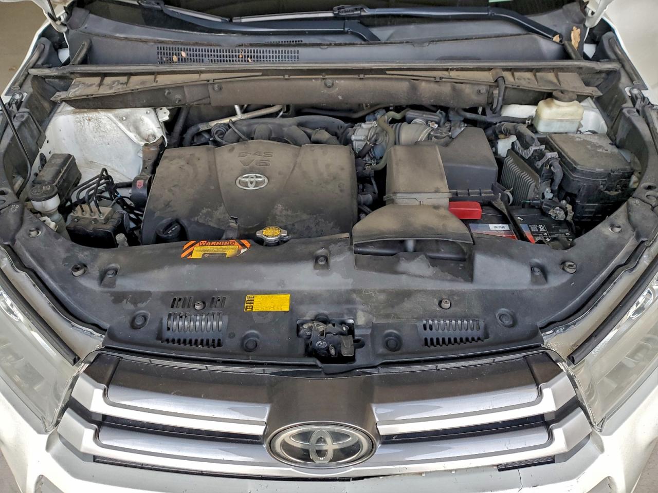 Toyota Highlander Se Image 12