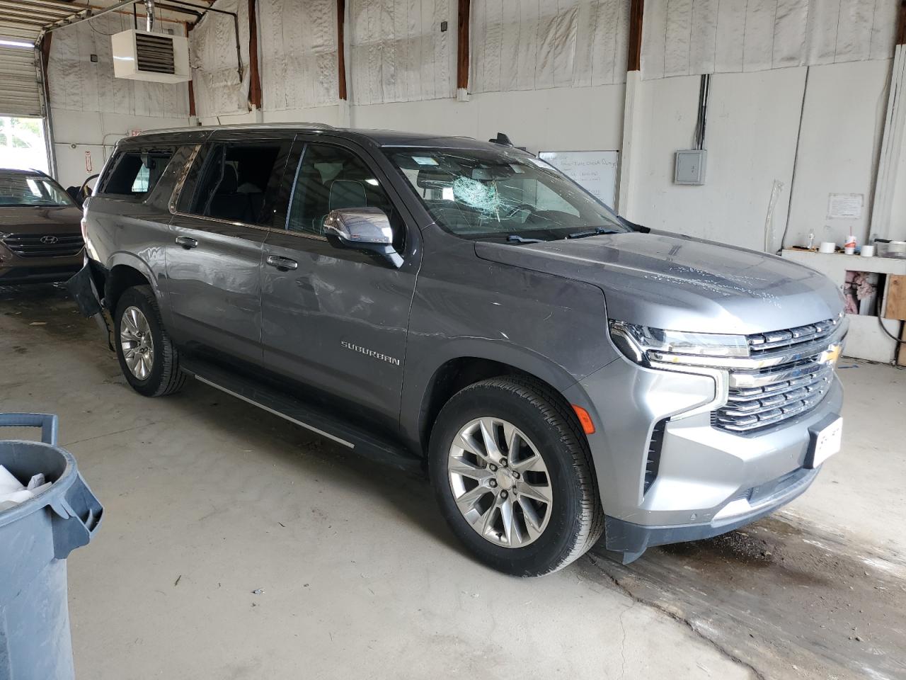 Chevrolet Suburban K1500 Premier Image 5